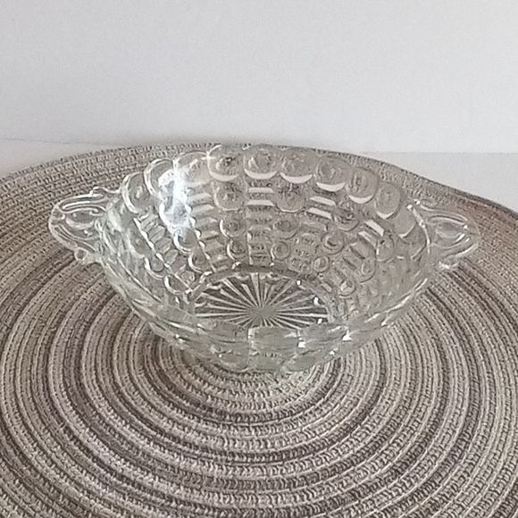 Vintage Bubbles & Bar Anchor Hocking Clear Glass Candy Dish with Handles - Picture 5 of 7